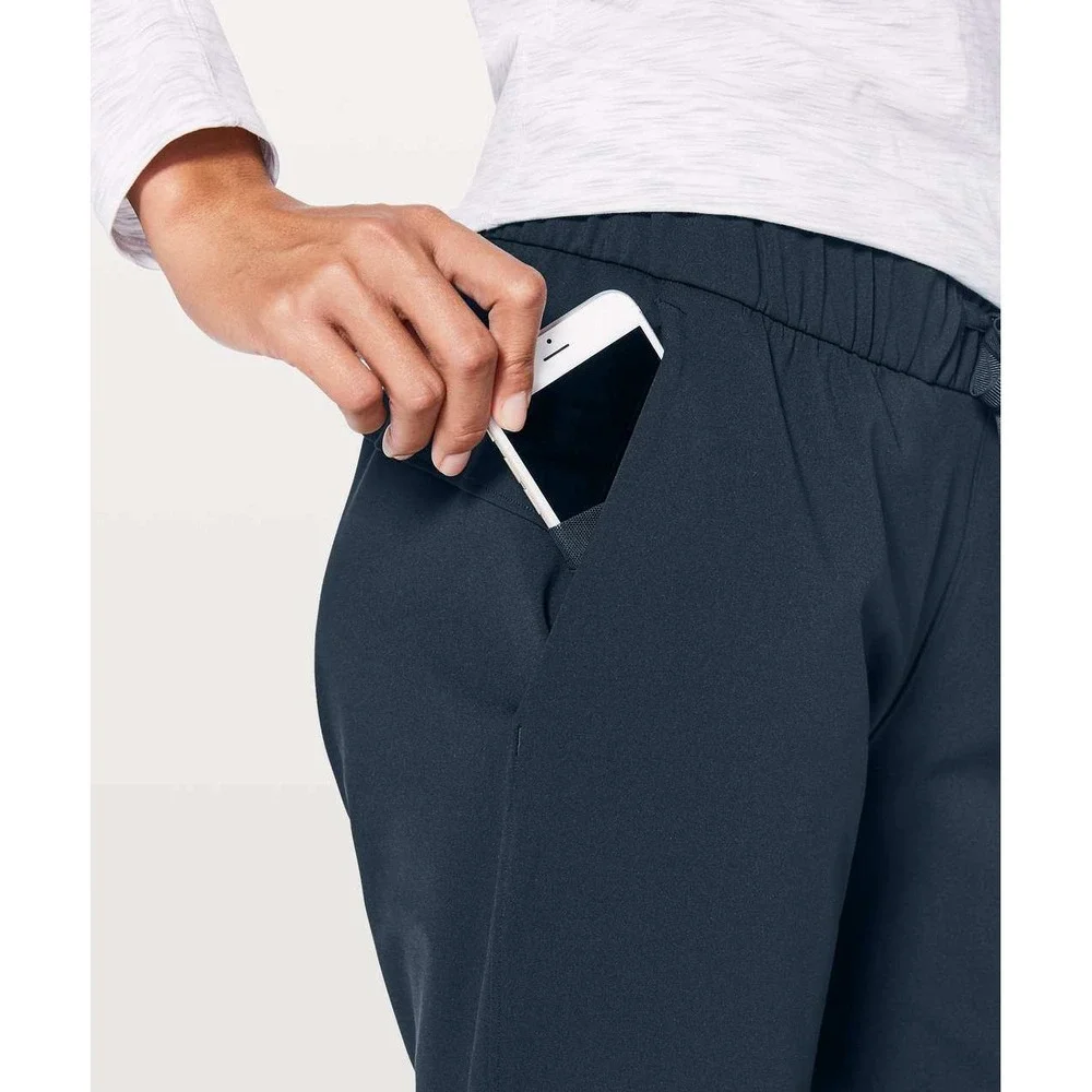 Lululemon On The Fly Pants‎ 28